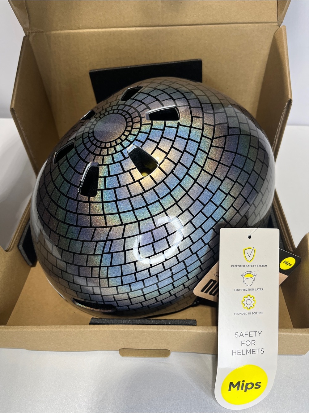 NEW Nutcase Helmet Biking Skateboarding "Staying Alive" w/ MIPS Adult Medium - Picture 6 of 8